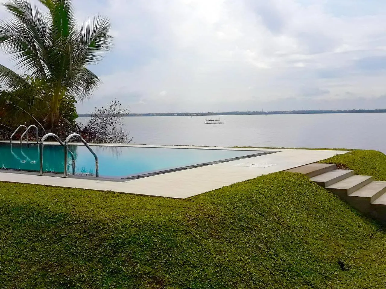 Nico Lagoon Hotel Negombo